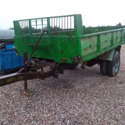 REMOLQUE DE TRACTOR BASCULANTE (1)
