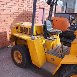 carretilla-elevadora-todoterreno-uromac-sth-1700-2500kg-ocasion (6)-min