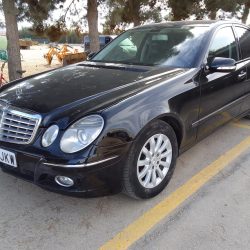 MERCEDES E320 ELEGANCE AUT. NEGRO (1)