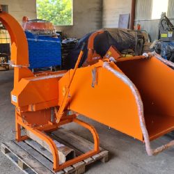 TRITURADORA DE BIOMASA PARA TRACTOR (1)