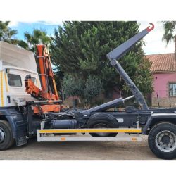 NISSAN L200 CON GANCHO Y PLUMA (1)