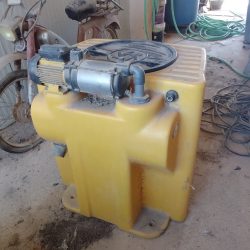 DEPOSITO DE 200 LITROS CON BOMBA ELECTRICA (1)