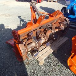 ROTAVATOR HOWARD DE 1.35 M (1)