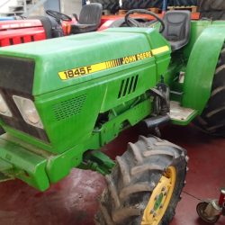 JOHN DEERE 1845 F (1)