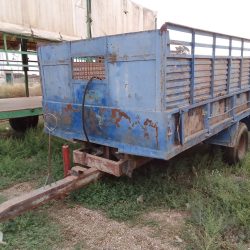 REMOLQUE PARA TRACTOR BASCULANTE (1)