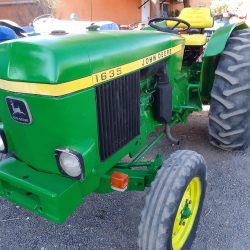 TRACTOR JOHN DEERE 1635 (1)