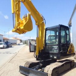 MINI EXCAVADORA HYUNDAI ROLEX R55-7 (1)