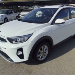 kia stonic 1.2 gasolina (1)