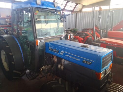 LANDINI 85GT AVANTGARDE CON CABINA (1) LANDINI 85GT AVANTGARDE CON CABINA (1)