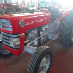TRACTOR MASSEY FERGUSON 135 (1)