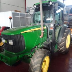 JOHN DEERE 5615 F (1)