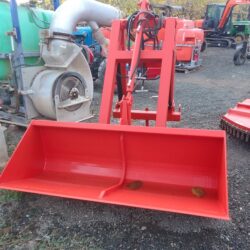 PALA TRASERA DE TRACTOR (1)