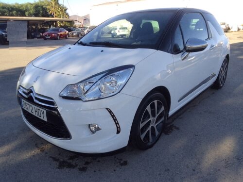 CITROEN DS3 1.6 HDI 90 CV (1) CITROEN DS3 1.6 HDI 90 CV (1)