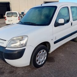 PEUGEOT PARTNERT TOTEM 1.6 HDI (1)