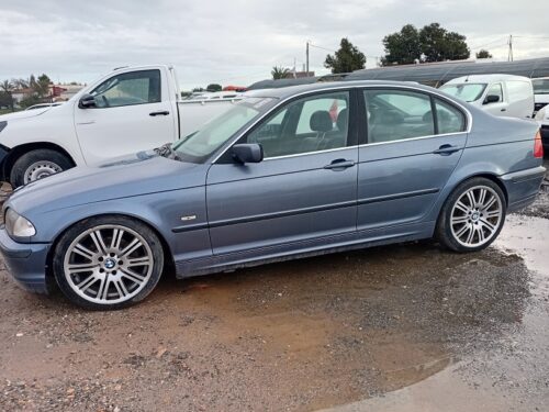 BMW 328 I (1) BMW 328 I (1)