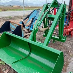 PALA TRASERA PARA TRACTOR (1)