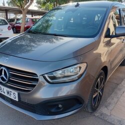 MERCEDES T180 D (1)