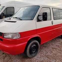 VW TRANSPORTES T4 MULTIVAN (1)