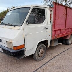 NISSAN TRADE 2.8 D BASCULANTE (1)